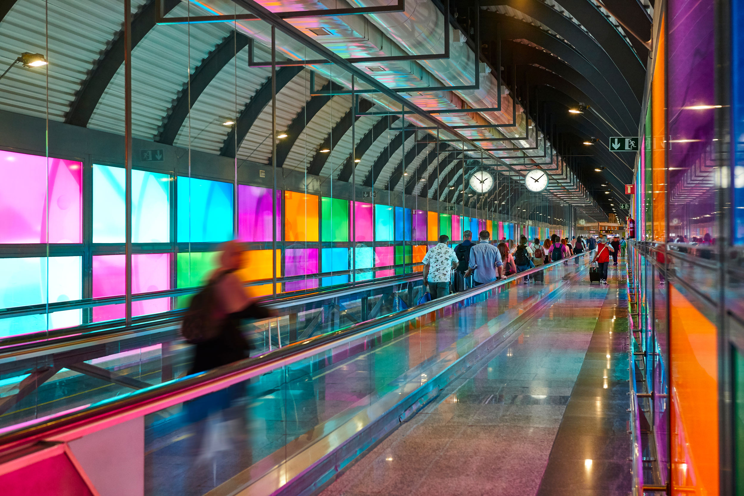 Modern_Airport_Moving_Walkway Modern_Airport_Moving_Walkway