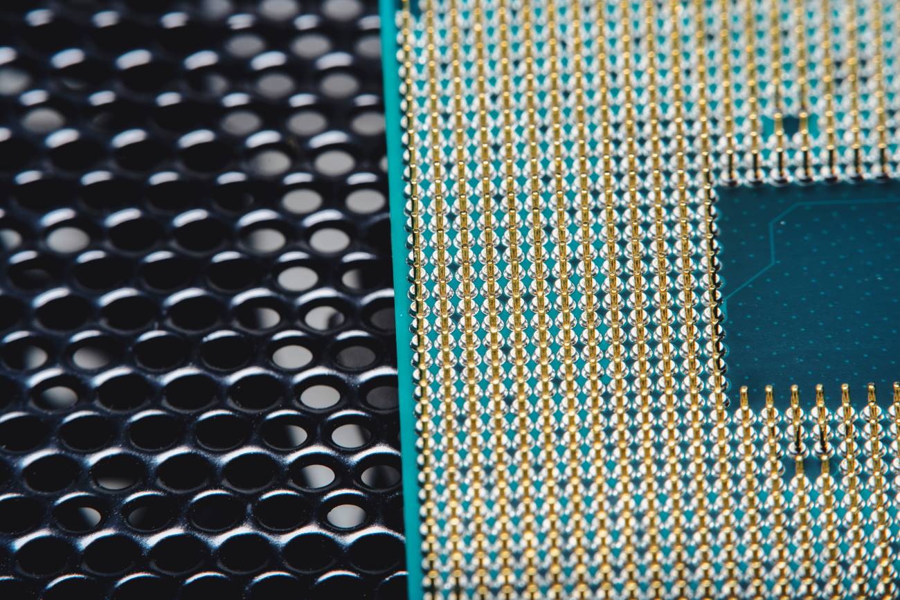 Teal_And_Black_Microprocessor_Closeup