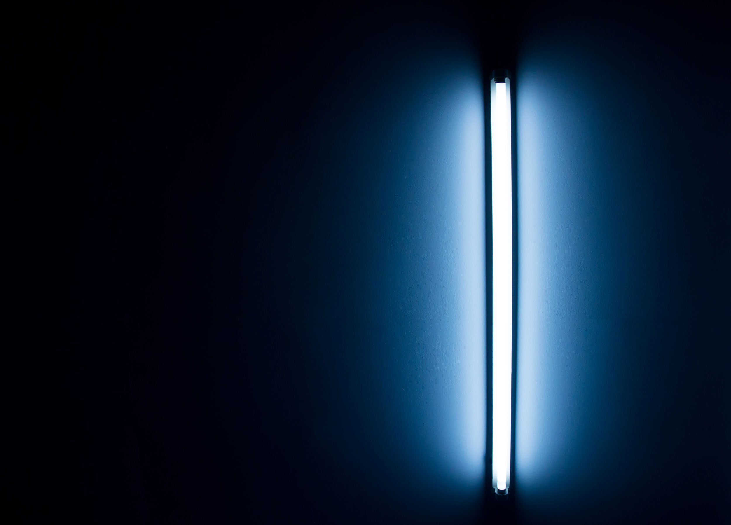 Detail_Of_Fluorescent_Tube
